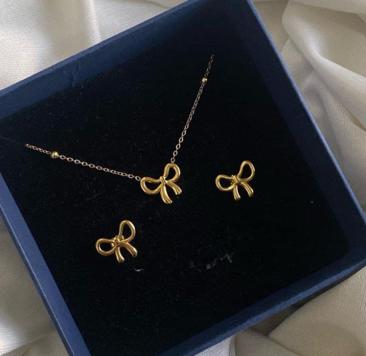š Golden Bow Jewelry Set ā Grace in Every Detail